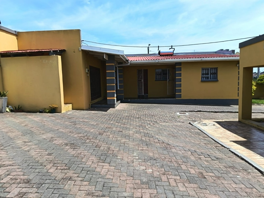 Commercial Property for Sale in Haven Hills Eastern Cape